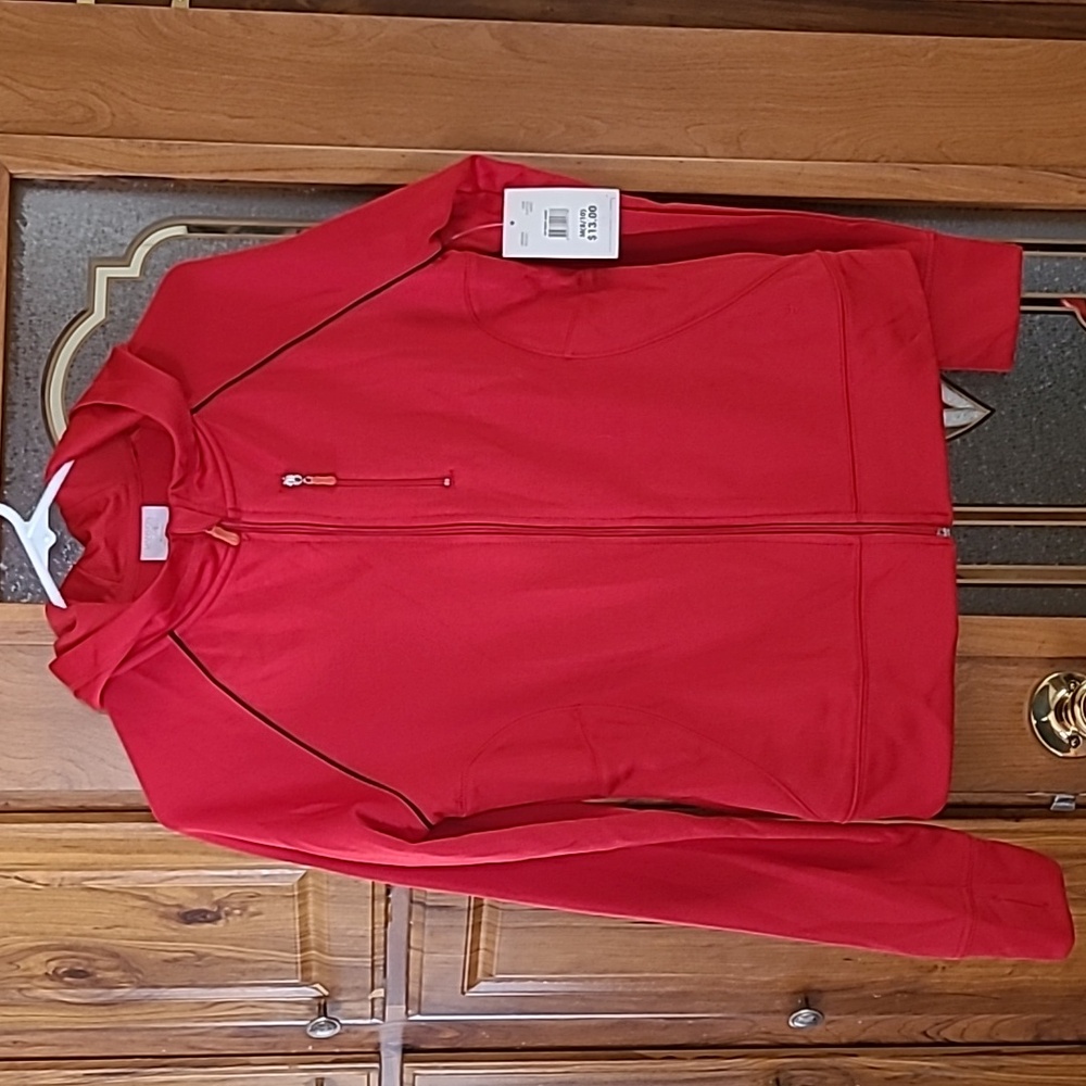Danskin Now size M(8-10) red jacket